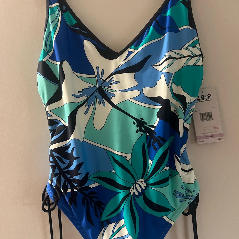 NWT Coco Contours Swimwear - Blue Floral 14 - 38C excellent support